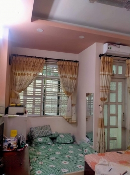 NHÀ ĐẸP 4 TẦNG NGAY AEON KHÔNG QHLG