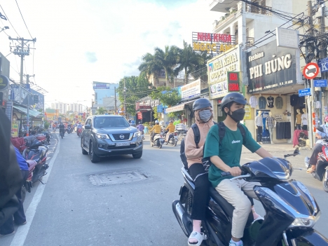 Bán Nhà Đất Đỗ Xuân Hợp Quận 9 Xây 5 Tầng chỉ hơn 3 Tỷ có 65m2