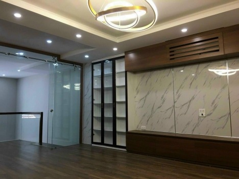 Bán nhà Trung Kính, Cầu Giấy 52.8m2 x 6 tầng MT 4.6m 8.1 tỷ, phân lô ô tô vào nhà