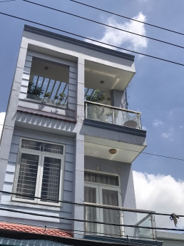 Nhà Hiệp Thành 17 Quận 12, HXH  Oto đậu cửa ngang 4m, 3 tầng DTSD(150m2) chỉ hơn 3 tỷ .