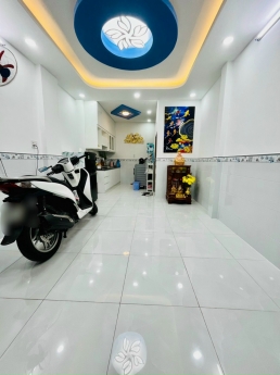 BÌNH TÂN, CHIẾN LƯỢC, HXH THÔNG, GẦN CHỢ BÌNH TRỊ ĐÔNG, TL10, 5P QUA TÊN LỬA, SỔ VUÔNG VỨC, NHÀ MỚI