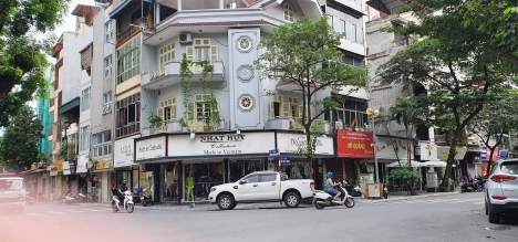 Chính chủ cần bán gấp nhà mặt Phố Tô Hiến Thành, Hai Bà Trưng 190m2xMT10m, vỉa hè rộng, KD sầm uất