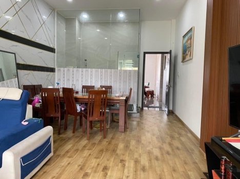 Bán nhà mặt tiền 3 Tháng 2 - Quận 11, DT 4 x 16, 7 tầng thang máy giá 27 tỷ.