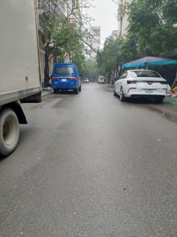 Chỉ hơn 5 tỉ xíu có ngay căn nhà đường Đồng Đen phường 13 Tân Bình để kinh doanh