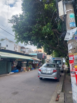 NHÀ ĐẸP 3 TẦNG Ở NGAY GẦN CHỢ BÌNH TRIỆU - 3.95 TỶ.