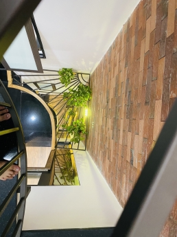 Bán nhà Lê Đình Dương, Hải Châu, Oto, 55m, 4T mới 90%, Dòng Tiền ổn định, 3b ra phố, hơn 4 tỷ