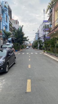 NHÀ RẤT ĐẸP SÁT KDC HẺM 15 KHUÔNG VIỆT