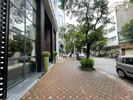 Bán Nhà Văn Phú Hà Đông 50m2, 5 tầng MT 5m, Vỉa Hè Rộng KD Tốt- Nội Thất xịn -  Giá 7.5 Tỷ