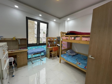 NHÀ MỚI ĐẸP, SÁT HXH, NGAY CHỢ CÂY QUÉO, GIÁ 4.65 TỶ TL