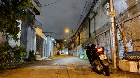 NHÀ RẤT ĐẸP NGANG HIẾM NỞ HẬU HXH GẦN LẠC LONG QUÂN