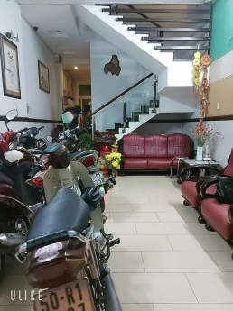 Giá chỉ: 12 tỷ
Mặt tiền Trường Chinh 54m2 4-14 4 tầng kinh doanh cực đỉnh.
giá quá yêu thương.