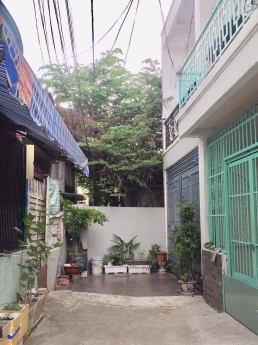 1/ Lã Xuân Oai -Tăng Nhơn Phú A Thủ Đức 4x11 Nội thất bếp sồi Giá 4,2tỷ