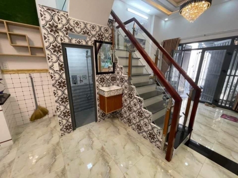 NHÀ MẶT TIỀN LÔ GÓC – NGANG 6.6M – GẦN NGÃ TƯ THỦ ĐỨC – CHỈ 4.1 TỶ