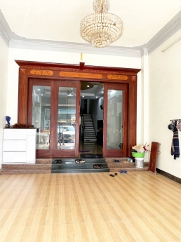 Bán nhà Mặt Ql 21b 200m2 4 Tầng - Đường Rộng 40m_ KD Sầm Uât_ Giá 7.4 Tỷ