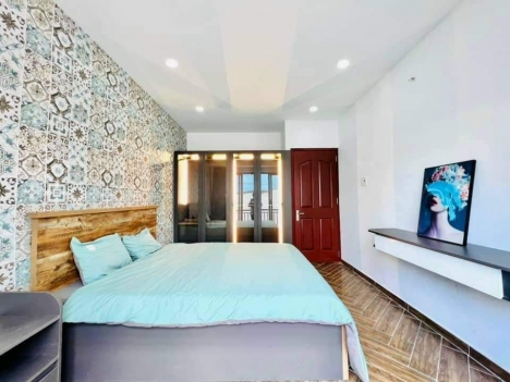 Gò Vấp, nhà mới đẹp lung linh, HXH cách 20m, 40m2, 3 phòng ngủ.