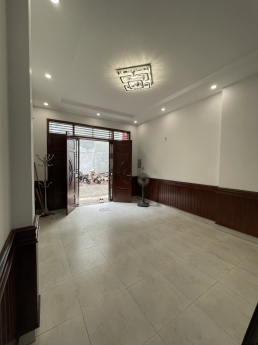 NHÀ NGÕ PHỐ CẦU GIẤY 45M2 4 TẦNG MT 4,2M  4,5 TỶ