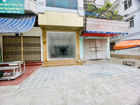 Chính chủ cần Cho thuê nhanh căn  nhà mặt phố Bà Triệu - Hà Đông.
