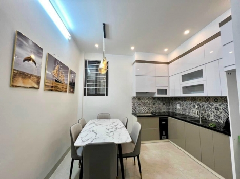 CHÍNH CHỦ CẦN BÁN NHÀ ĐƯỜNG MỸ ĐÌNH - NAM TỪ LIÊM - 46M X 5T - NGÕ THÔNG - NHÀ ĐẸP NHƯ ẢNH.