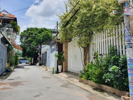 Bán Tòa nhà kinh doanh dịch vụ, Hoàng Diệu 2, Linh Trung, 27 phòng trọ, 3 Tầng, 235m2, giá 14 tỷ 5