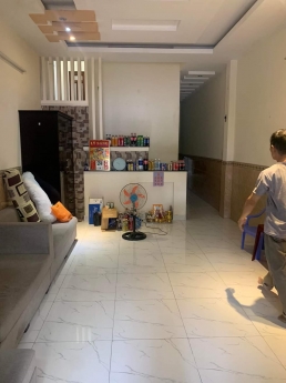 Bán nhà tân kỳ tân quý  diện tích 80m2 nahf 2 tầng 3 phòng ngủ giá 6 tỷ nhỉnh