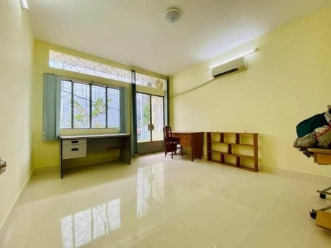 Bán nhà Phú Nhuận 65m2 ngang gần 7m 2 tầng HXH Nguyễn Văn Đậu 5.9  tỷ.