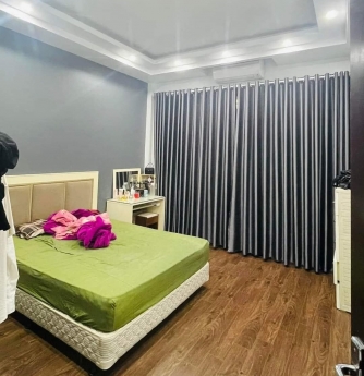 Bán nhà ngõ 181 Xuân Thủy 47m2 x 5T MT 3.8m giá 5.3 tỷ,sát phố, ngõ thông , trung tâm