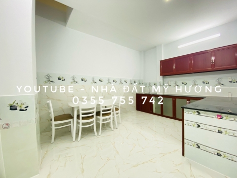 Nhà Đường Thông 4 TỶ 2 Tầng Lầu Ngay Sát Chợ Minh Phát. Đường Oto 6M. Ngang 4M8