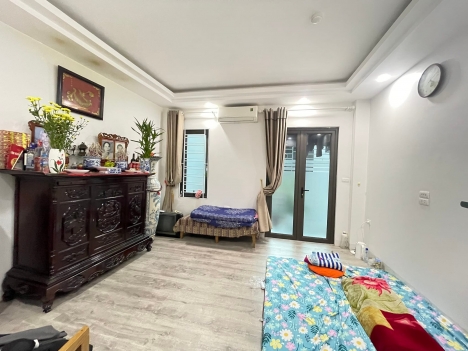 Tài chính quanh 3 tỷ có nhà 5 tầng full nội thất phố Tân Thụy đầu Nguyễn Lam