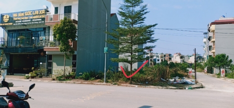 Đất lai xá, phù hợp kinh doanh , tòa văn phòng, nhà hàng: DT 136m2* Mt 12m* giá rẻ nhất khu.