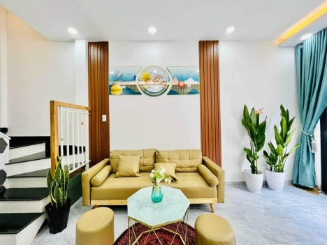 Phạm Văn Chiêu , Gò Vấp , 40m2 , 3PN,2WC, HXH các 20m , ngang 7m , gần chợ,trường , ..