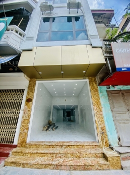 Chính chủ cần Cho thuê nhanh căn  nhà mặt phố Bà Triệu - Hà Đông.