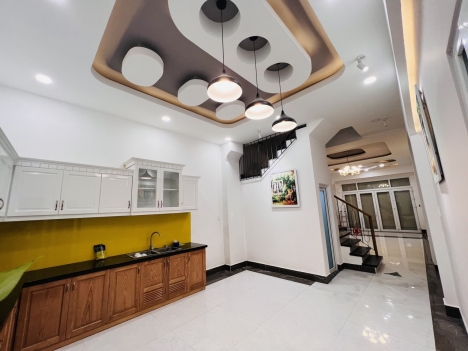 BÁN NHÀ GẤP HXH- ÔTÔ NGỦ NHÀ- TRƯỜNG SA - PHÚ NHUẬN-60M2-4TẦNG BTCT-4PN- NHÀ MỚI ĐEP LUNG LINH-SỔ