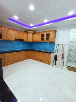 BÁN NHÀ BÌNH TÂN, HXH ĐỔ CỬA, GẦN CHỢ BÌNH TRỊ ĐÔNG, NGANG HIẾM 4.5M, NHÀ MỚI ĐẸP 5TẦNG 60M2 NHỈNH