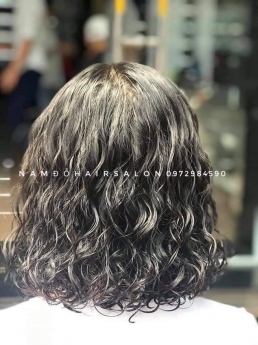 Uốn Xoăn Sóng Tóc Ngắn,Địa Chỉ Làm Đẹp Giá Rẻ Hoài Đức - Nam Đỗ Hair Salon