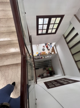 Bán Biệt Thự MT đường Sông Thương gần Sân Bay. DT 6.5 x 20, 4 tầng, 5 PN giá 37 tỷ.