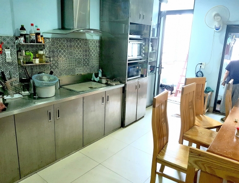 Nhà Phạm Văn Chí 85m2 chỉ 6.4 tỷ, 3 tầng, hẻm ô tô , 4PN, ở ngay