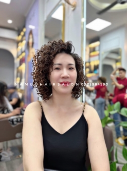 Uốn Xoăn Xù Mì Tóc Ngang Vai, Địa Chỉ Làm Đẹp Uy Tín Giá Rẻ Hoài Đức - Nam Đỗ Hair Salon