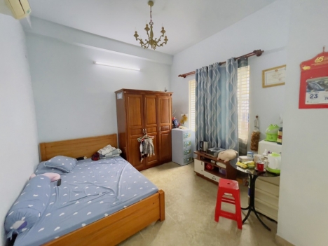 Bán nhà đường Nguyễn Trọng Tuyển, PN, 57m2, 3 tầng, khu an ninh, dân trí cao.