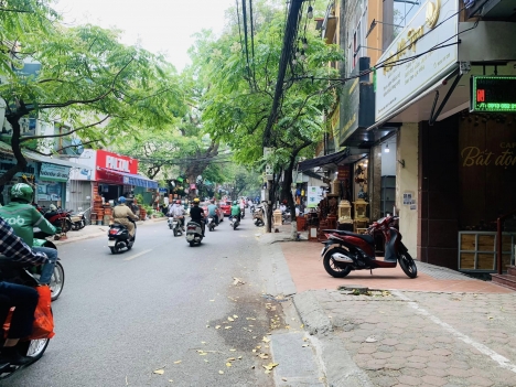 Bán Nhà MP Lê Lợi Hà Đông, KD Siêu Vô Địch -  120m2, 6 tầng, Thang Máy -Mt 5.6m - giá 24 tỷ