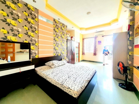 BÁN NHÀ PHÚ NHUẬN HXH 43M2 4 TẦNG BTCT RẺ NHẤT PHÚ NHUẬN NGUYỄN KIỆM 4.25 TỶ.