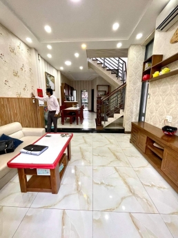 CHỦ NGỘP BANK CẦN RA GẤP – SIÊU BIỆT THỰ MINI – 90M2 – HỒ CÁ KOI – NỘI THẤT GỖ CAO CẤP – CHỈ HƠN 5