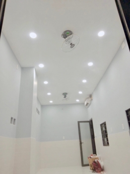 Ngộp Bank CHDV  DTSD 330m SHR,13 PN An Phú Đông , 2 xe hơi tránh nhau