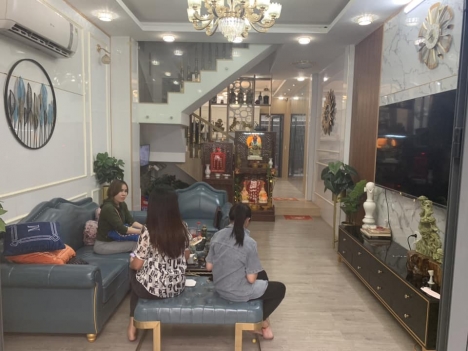 Nhà bán Hương Lộ 2 Bình Tân - Chỉ 6.X Tỷ có nhà HXH 6M vi vu diện tích khủng 72M2 khung dân trí cao