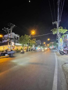 BIỆT THỰ ĐẸP LONG LANH - ĐẶNG VĂN BI - TP THỦ ĐỨC - P TRƯỜNG THỌ - 191M2 - 3 TẦNG - CHỈ 18,5 TỶ