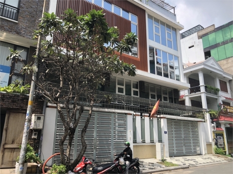 Cần Bán Gấp Toà nhà mặt tiền 08 Huỳnh Lan Khanh, P. 2, Quận Tân Bình.