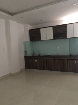 Bán gấp nhà mặt tiền kinh doanh gần Chợ Ngô Quyền đường Phan Đình Giót, Đà Lạt giá 9.5 tỷ