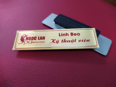 Pin cài áo, bảng tên nhân viên giá rẻ