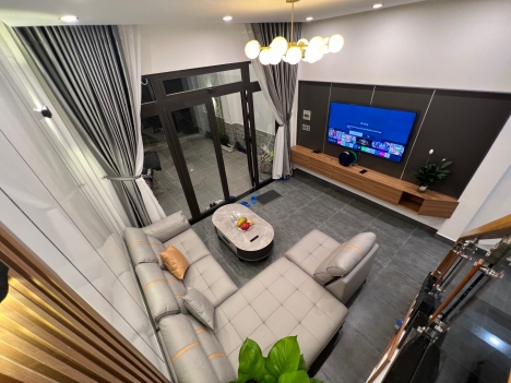 Nhà mới xây và đầy đủ nội thất cao cấp - phường 8 - Đà Lạt