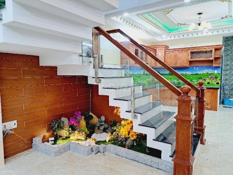 NHÀ ĐẸP BÌNH TÂN 5PN,5WC - CUỐI LÊ VĂN QUỚI GIÁP TÂN PHÚ - HẺM 6M XE HƠI NGỦ NHÀ CHỈ 5.8TỶ