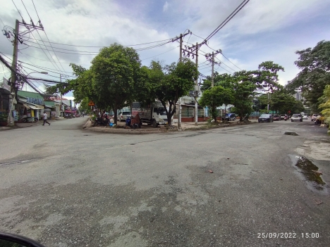 Bán nhà Góc MTKD 154m vuông vức  đường trướng nhà 20m Gần Phạm Văn Đồng